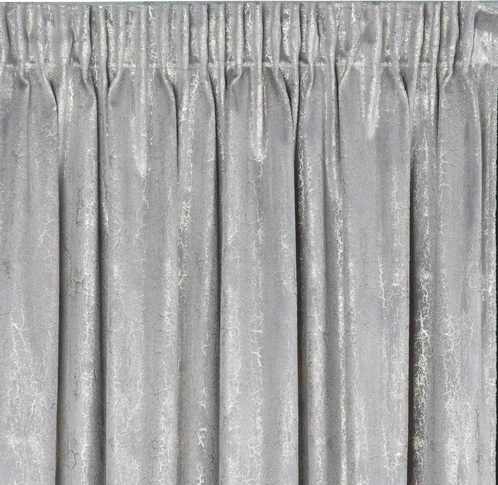 ZATEMŇOVACÍ ZÁVES NA PÁSKE INGRID 140X270 CM VZOROVANÁ