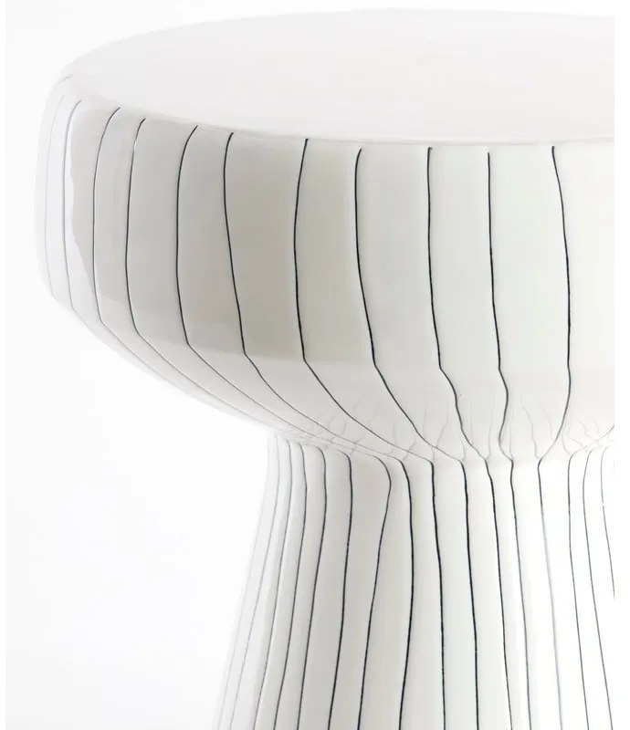 Kovový okrúhly odkladací stolík ø 38 cm Dakwa – Light &amp; Living