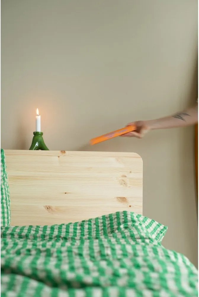 Dvojlôžková posteľ z borovicového dreva s roštom 140x200 cm Retreat – Karup Design