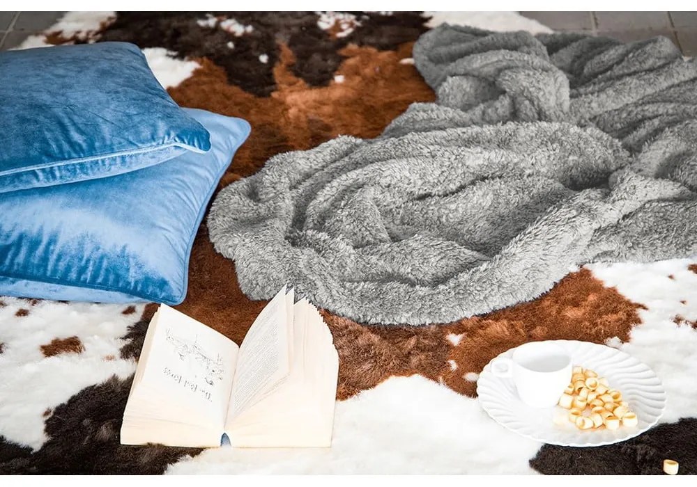 Plyšová deka vo farbe taupe Tiseco Home Studio Teddy, 130 x 170 cm