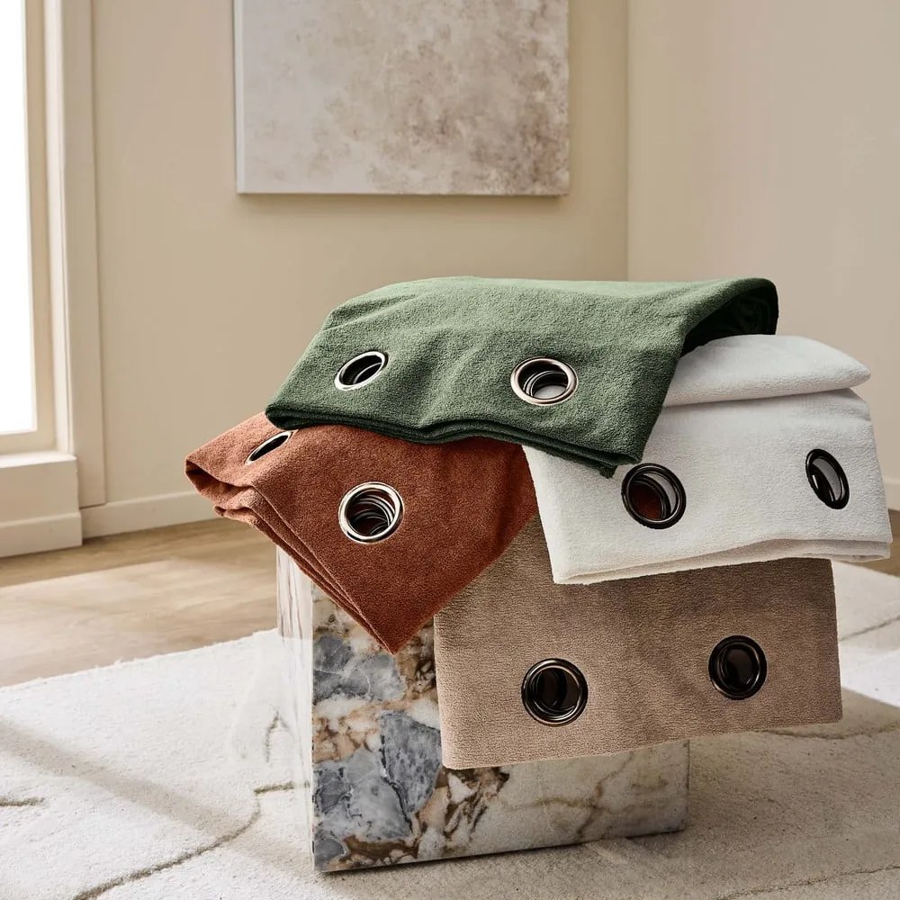 Svetlohnedý záves z materiálu buklé 140x260 cm Winona – douceur d'intérieur