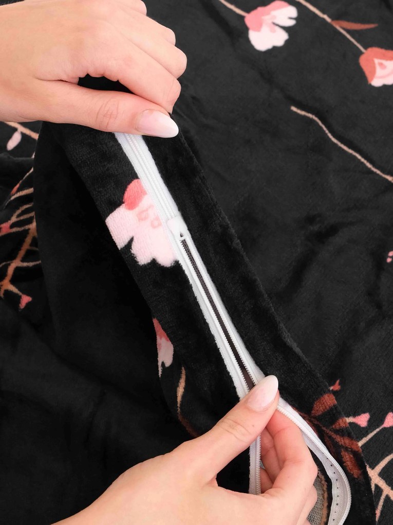 Predĺžené obliečky mikroplyš Exclusive – Vlčie maky čierne