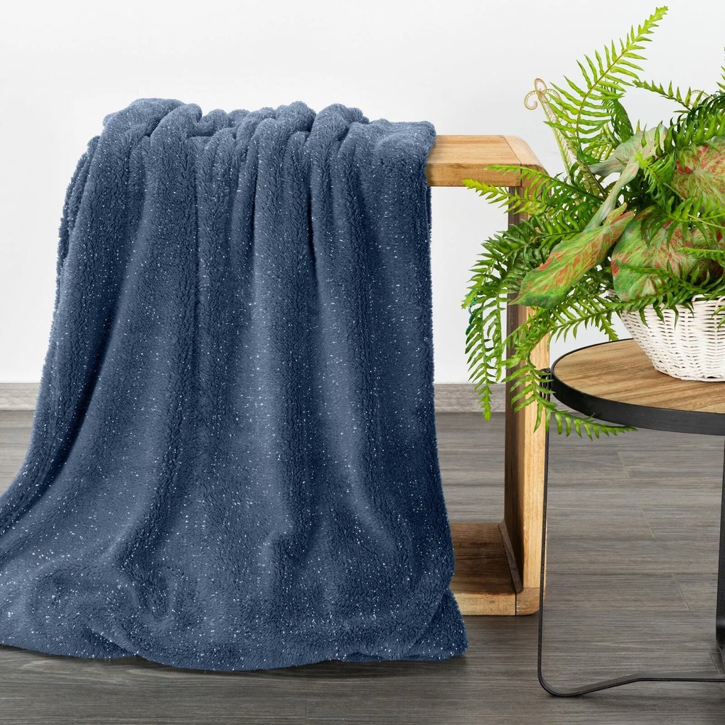 DEKA Z MIKROFLANELU BLINK 150X200 CM TMAVOMODRÁ