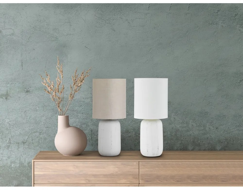 Sivá stolová lampa z keramiky a tkaniny Trio Clay, výška 35 cm