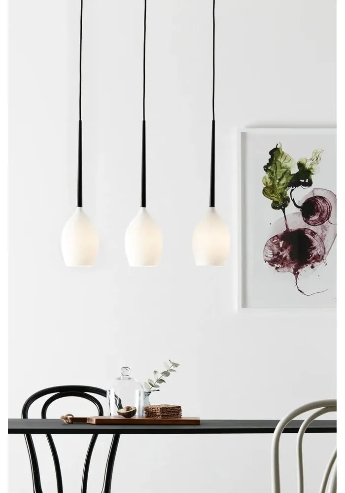 Biele/čierne závesné svietidlo so skleneným tienidlom Salut – Markslöjd