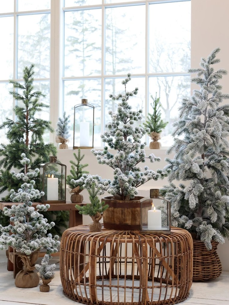 Zasnežený vianočný stromček v jute Fleur Fir Snow - 30cm