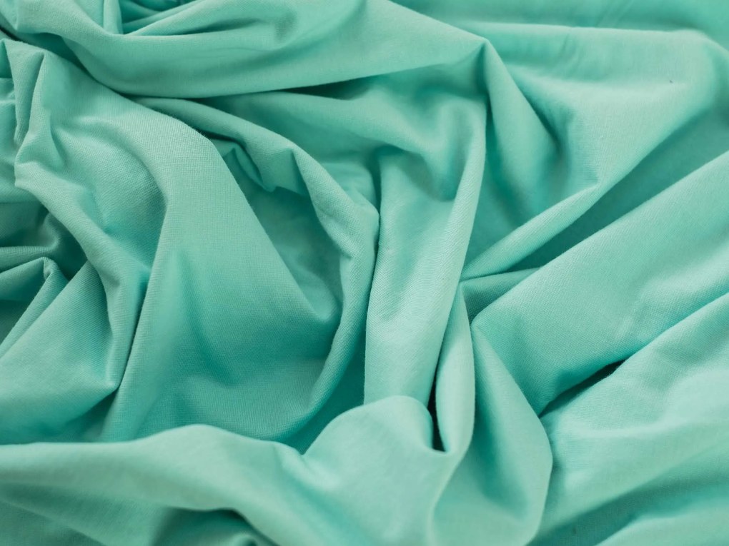 Jersey prostěradlo s elastanem 200 × 200 cm – mentolové