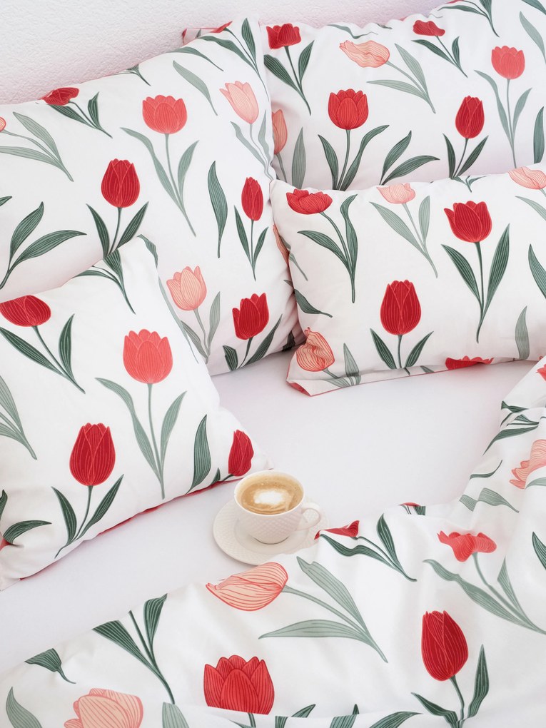 Francúzske bavlnené obliečky Renforcé - Kvety tulipánov červené