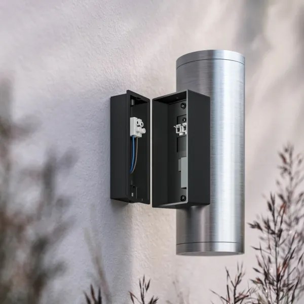 Philips 17463/47/P7 - LED RGBW Vonkajšie svietidlo Hue APPEAR 2xLED/8W/230V IP44