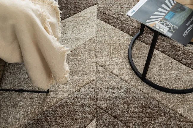 Koberec FEEL 5673/15055 HERRINGBONE béžový / hnedý / krémový