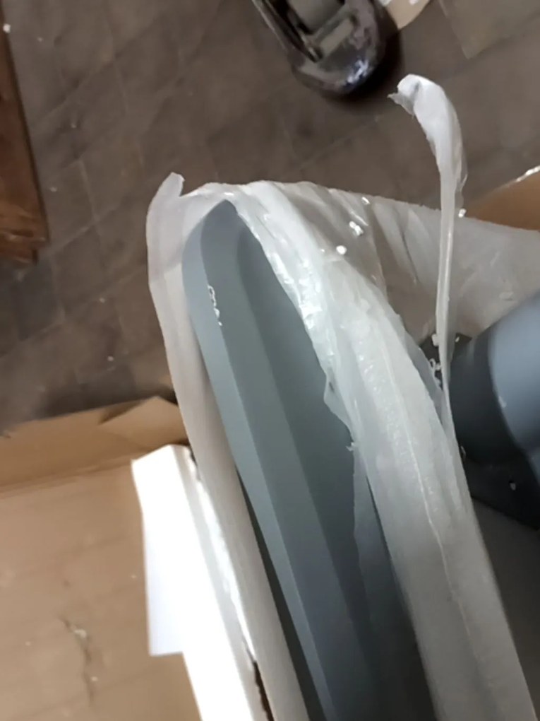 AKCIA Sivý jedálenský stôl BERGEN 120x80 cm II. akosť