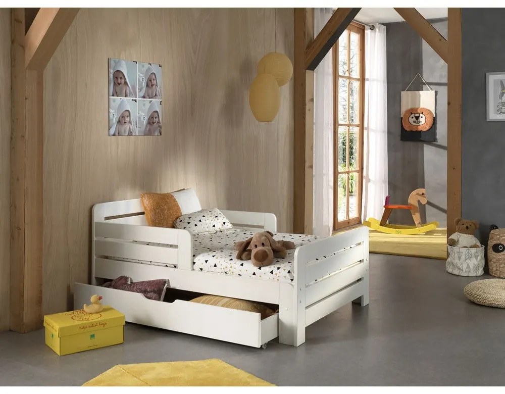 Biela rastúca detská posteľ z borovicového dreva s úložným priestorom s matracom/s roštom Jumper – Vipack