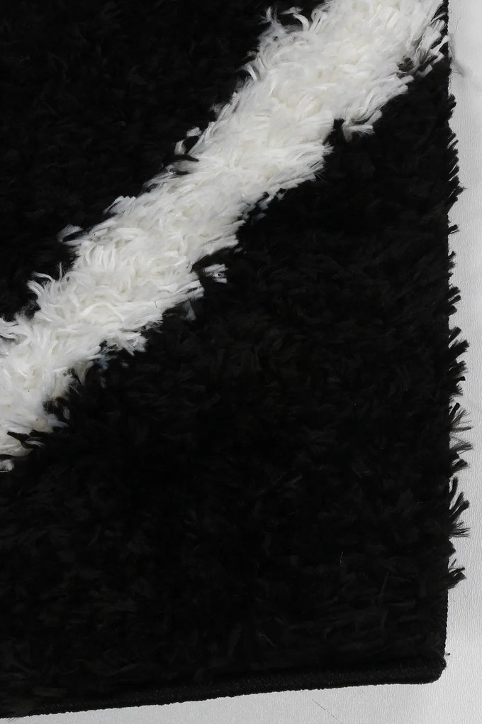 Koberec Boho 613 BLACK/CREAM rozmery koberec: 160x220 cm