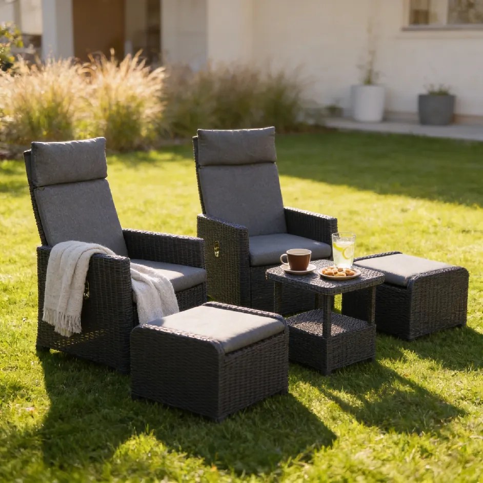 Garden Line ZÁHRADNÝ NÁBYTOK - ANTRACIT (2 SKLADACIE KRESLÁ, STÔL, 2 PODNOŽKY)