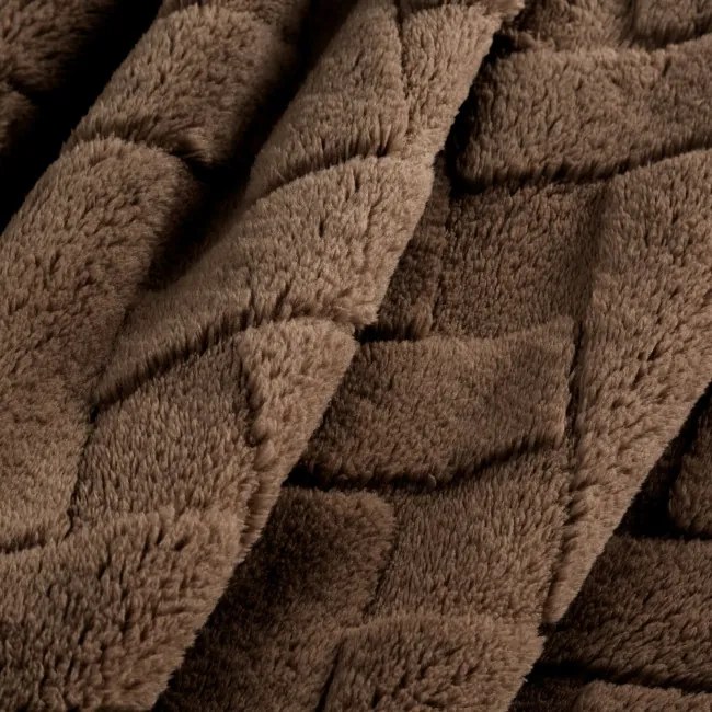 Deka D91 CARO tmavohnedá