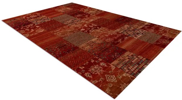 Koberec KASHQAI 4327 300 Patchwork bordový