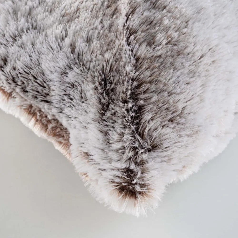 Dekoračný vankúš z umelej kožušiny 45x45 cm Antartic – douceur d'intérieur