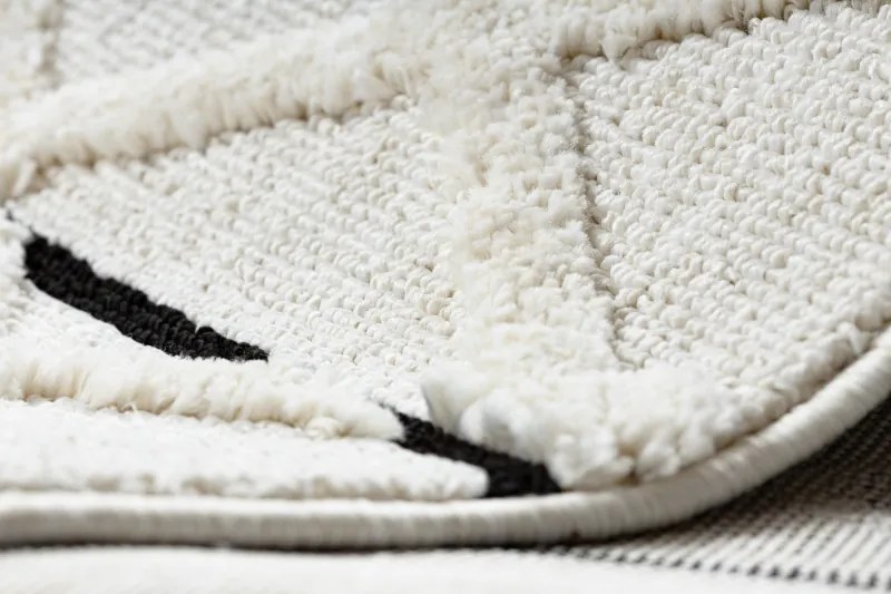 Koberec SEVILLA Y611A mreža, diamanty hnedý / biely, Maroko, Shaggy