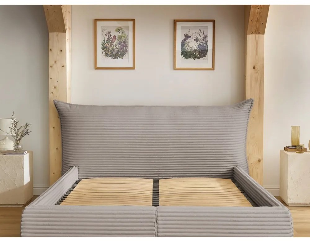 Béžová čalúnená dvojlôžková posteľ s úložným priestorom a roštom 180x200 cm Jade – Bobochic Paris