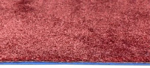 Koberce Breno Metrážny koberec SERENADE 16, šíře role 500 cm, červená