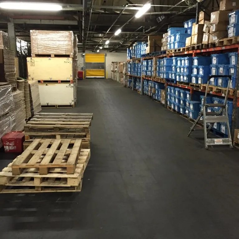 Gerflor Vinylový modulový štvorec R-Tile 9004 Black - 50,3x50,3 cm