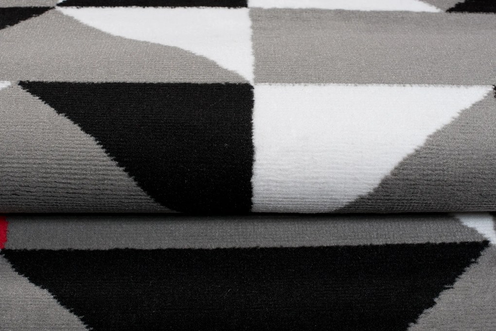 TA Koberec Z896D ŠEDÁ MAYA PP ESM Rozmer: 80x150 cm