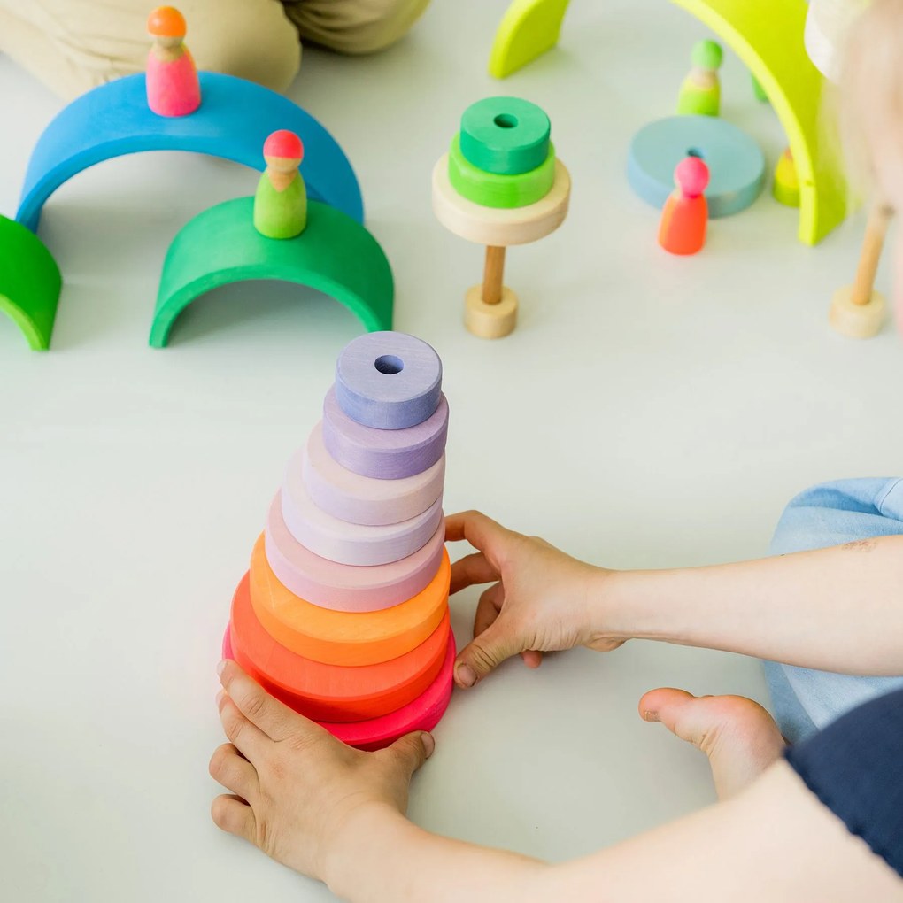 Grimm's - Kónická stohovacia veža - neónovo ružová