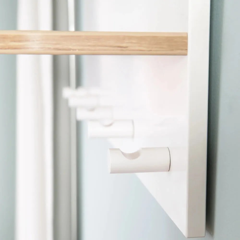 Nástenný detský vešiak v dekore duba v bielo-prírodnej farbe Ava – Roba