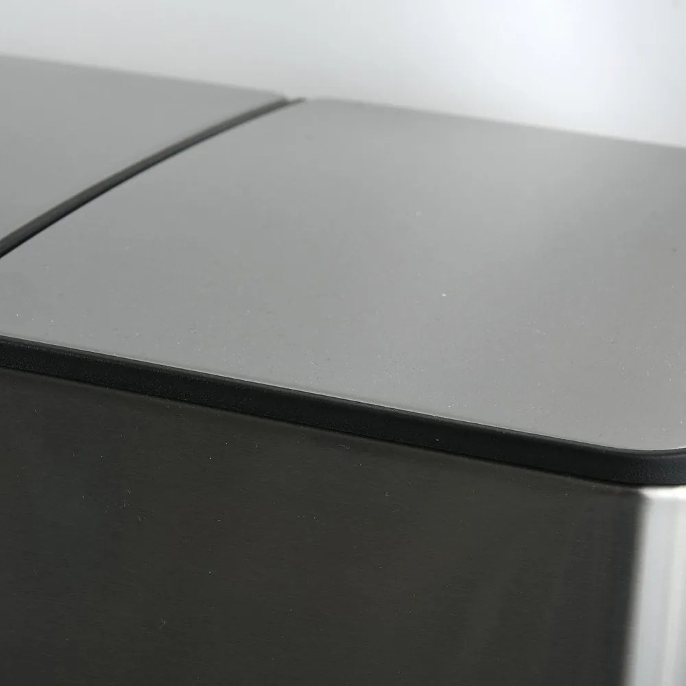 Oceľový odpadkový kôš 2x20 l na triedený odpad/nášľapný v matne striebornej farbe Aliya – Spirella