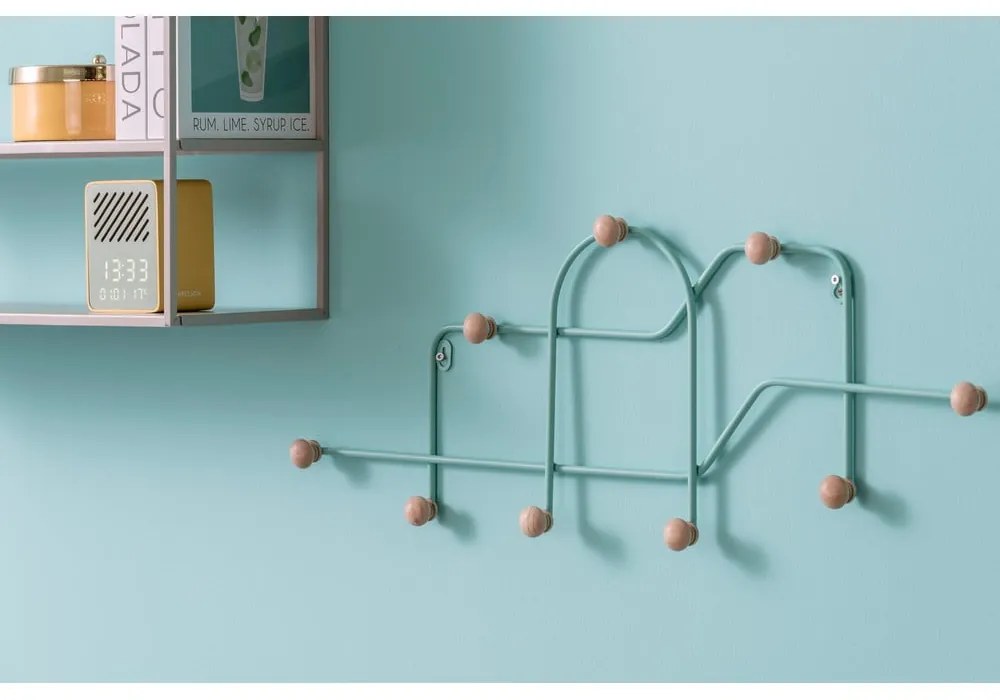 Tyrkysový kovový nástenný vešiak 71 cm Maze – PT LIVING