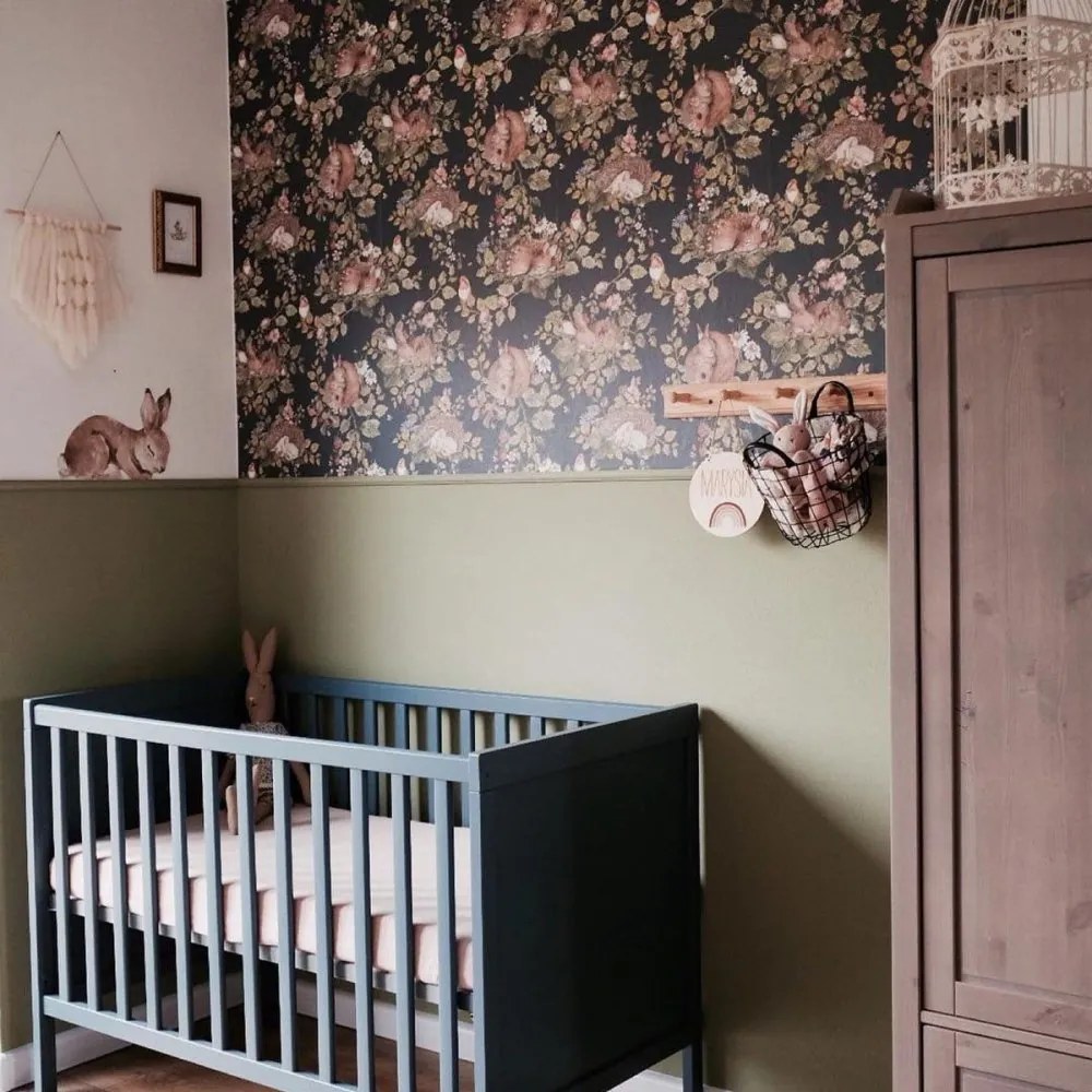 Tapeta malé ospalé zvieratká tmavá 280x50 cm