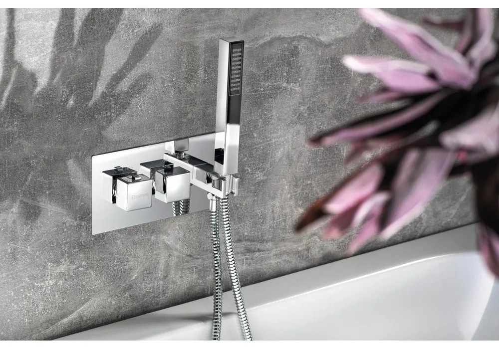 Podomietková sprchová batéria v lesklej striebornej farbe (2 výstupy) Latus – Sapho