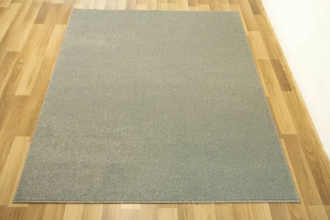 Metrážny koberec Versailles 275 sivý