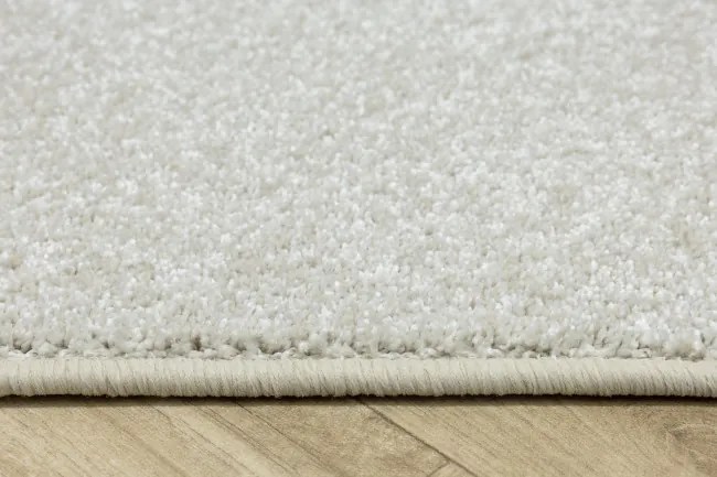 Metrážny koberec SUNDAE 10 svetlobéžový