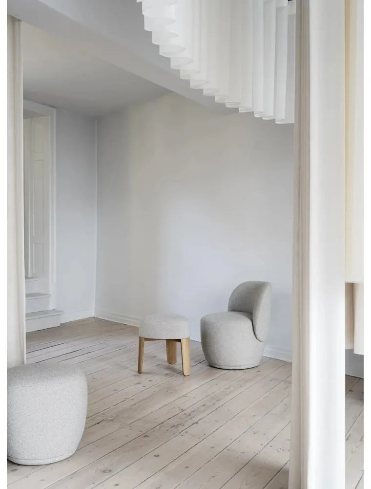 Svetlohnedá stolička KUON – Blomus