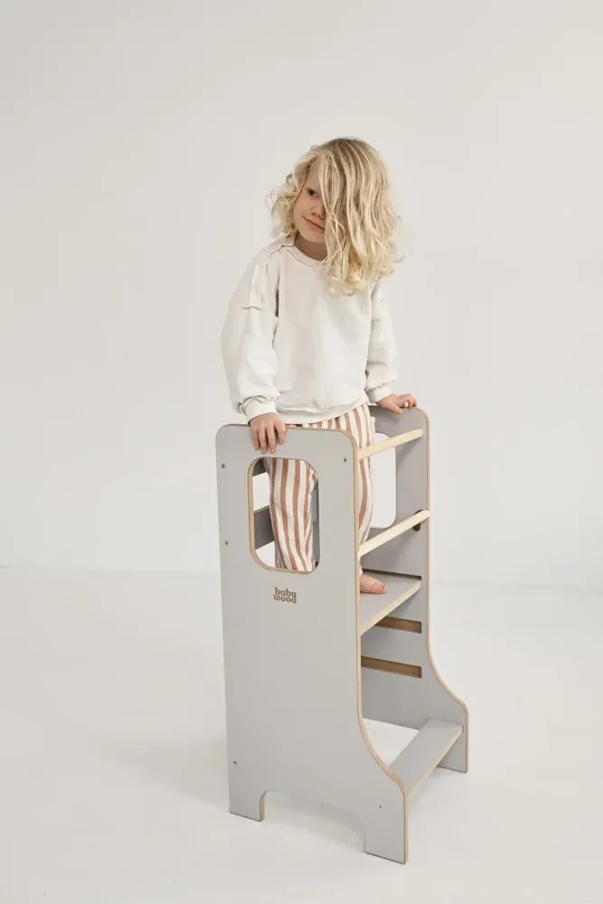 Učiaca veža Montessori pre deti sivá