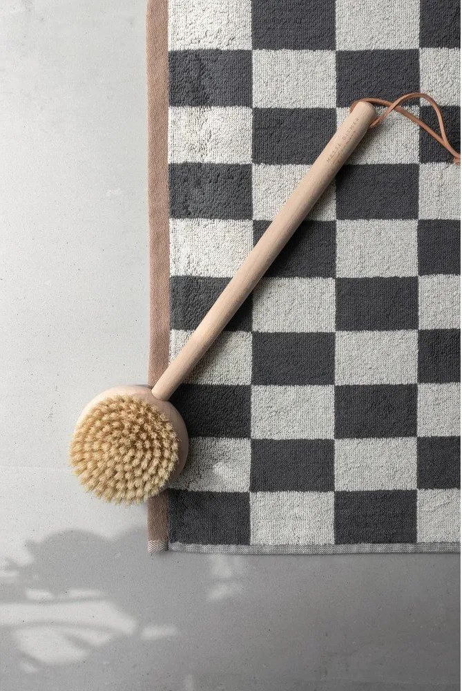 Antracitová/béžová kúpeľňová predložka do sprchy z bio bavlny 50x80 cm Retro – Mette Ditmer Denmark