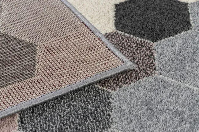 Koberec HEOS 78537 sivý / ružový / krém HEXAGON