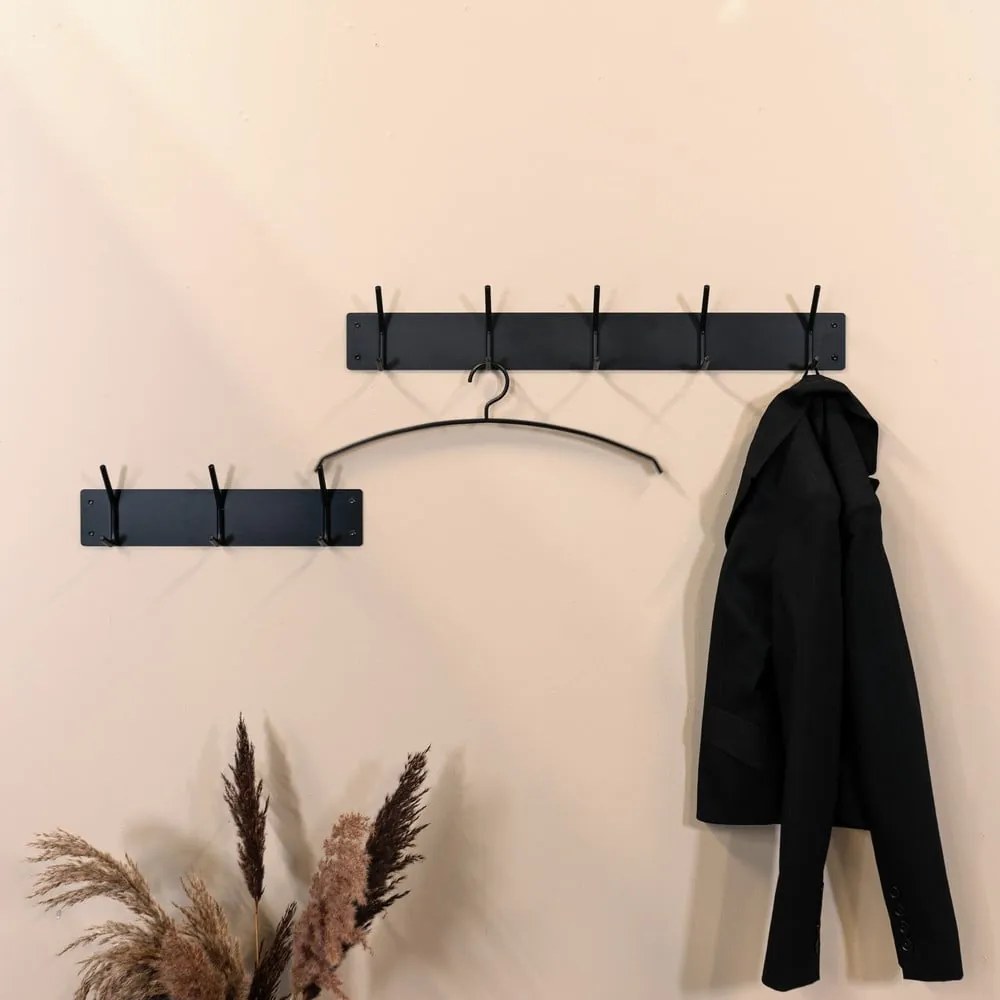 Čierny kovový nástenný vešiak 40 cm Fusion – Spinder Design