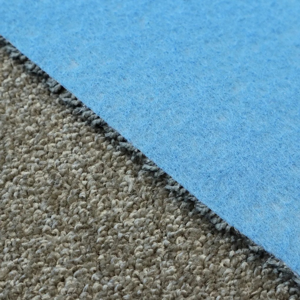 ITC, Metrážny koberec Felix 043, na mieru, šíře 4m, šedá, filc, detská izba