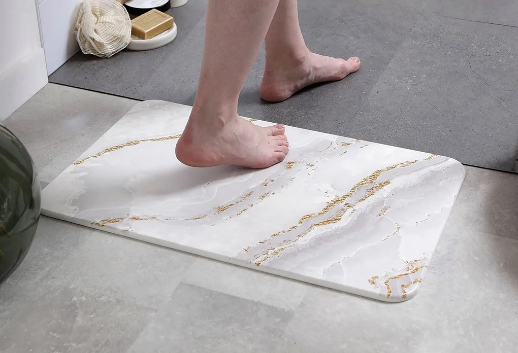 TENDANCE Predložka do kúpeľne Sofer Marble, 39x60 cm, zlatá/biela