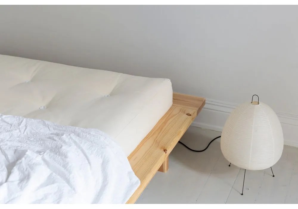Dvojlôžková posteľ z borovicového dreva s roštom 160x200 cm Japan – Karup Design
