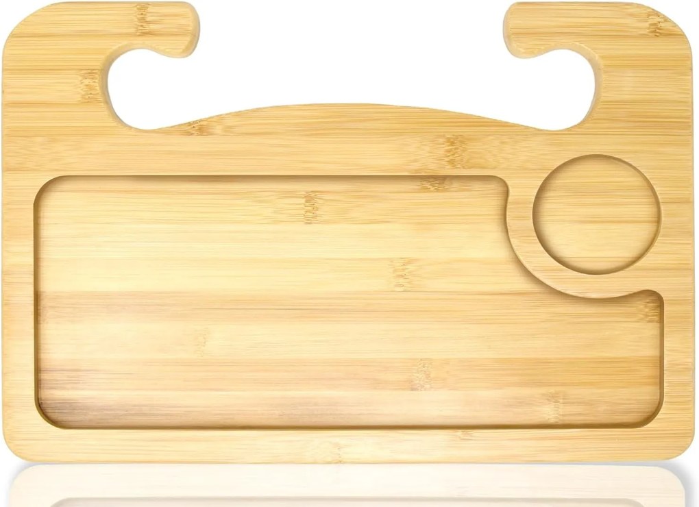 Bambusový stolík na volant