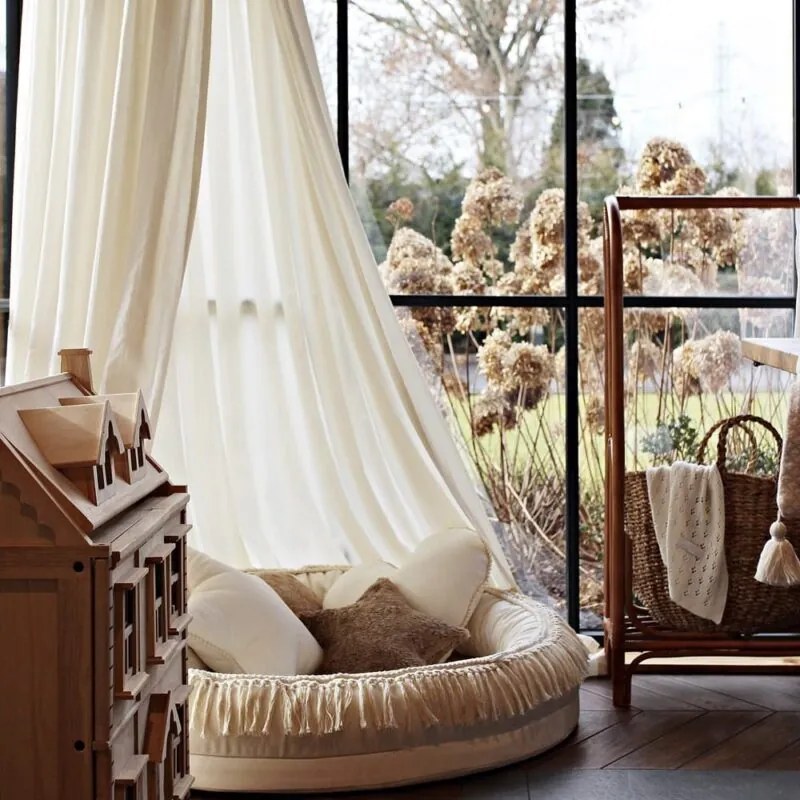 Hniezdo pre deti Boho so strapcami vanilka