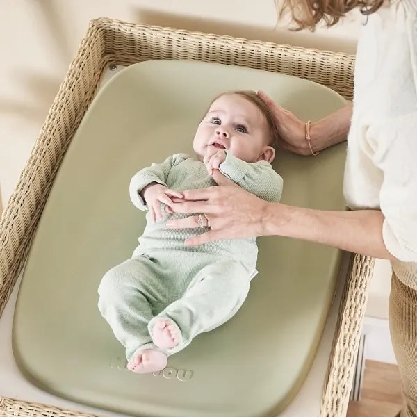 Nattou - Kôš na plienky a prebaľovacia podložka SOFTY 50x70 cm zelená