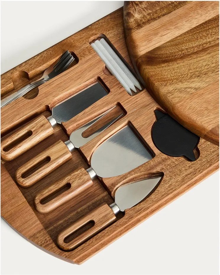 Drevená doštička na syr 46 x 36 cm Blera – Kave Home