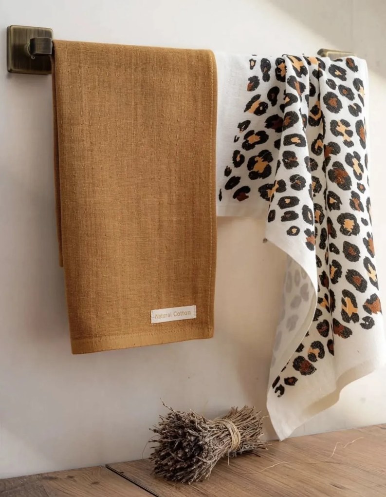 INTERMEDIC SK Utierky s leopardím vzorom – balenie 5 ks