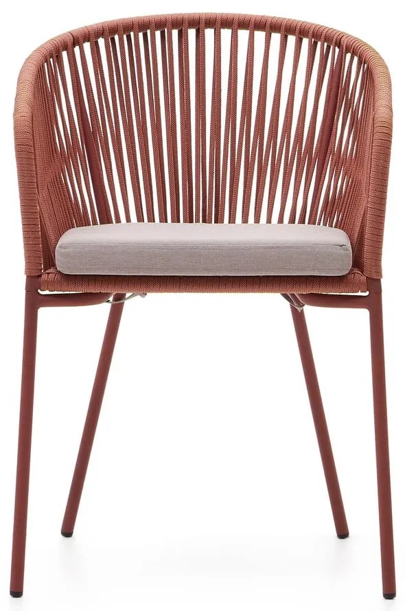 Terakotová kovová/polstrovaná záhradná stolička Yanet – Kave Home