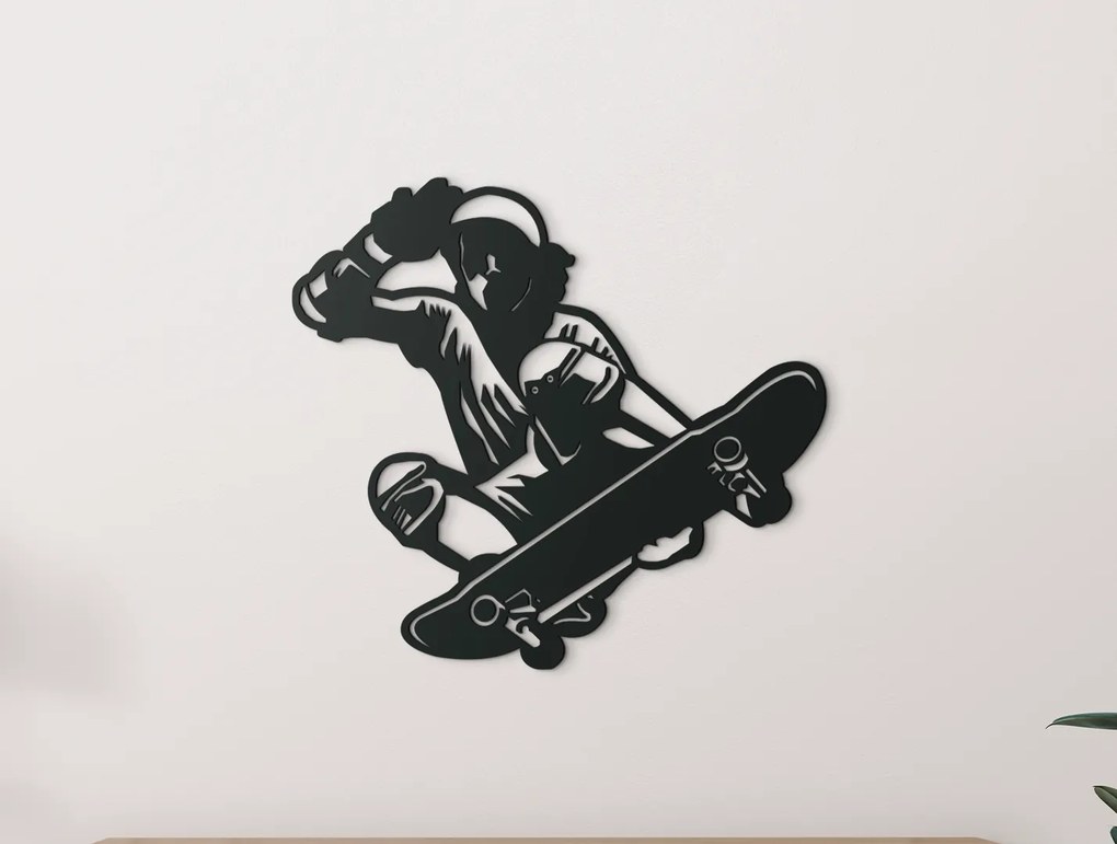 drevko Drevená nálepka na stenu Skateboardista Rozmer obrazu: 30 x 32,5 cm, Farba dekorácie: Čierna