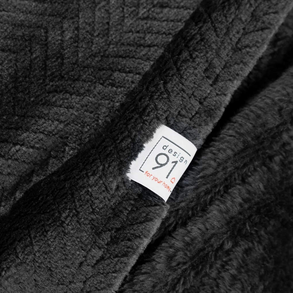 DEKA CINDY5 170X210 CM ČIERNA